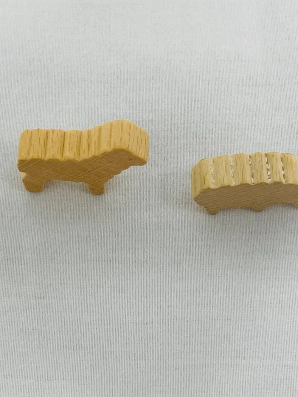 Unpainted Wooden Vintage Sheep Set